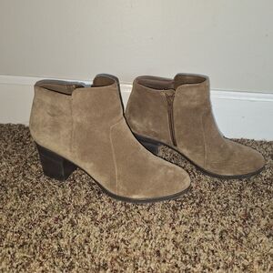 Women's Tan Ankle‎ Boots